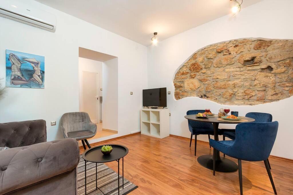 Heisenberg City Residence Pula Ngoại thất bức ảnh